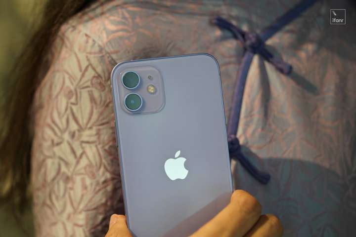 紫色 iPhone 12 圖賞：華貴而又質樸，雅靜而又熱烈