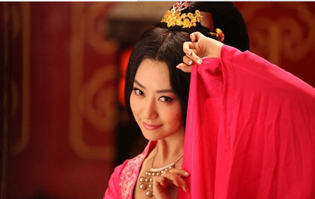 女主從小被六個(gè)男主肉到大