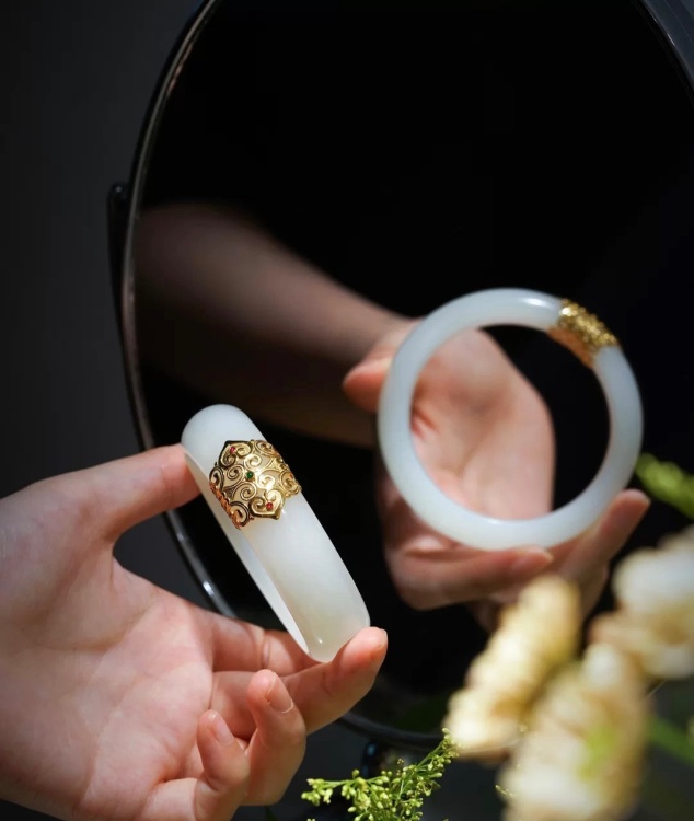 如何識別玉鐲子好壞，記住“三看三不要”，讓你選出鐘意的玉鐲