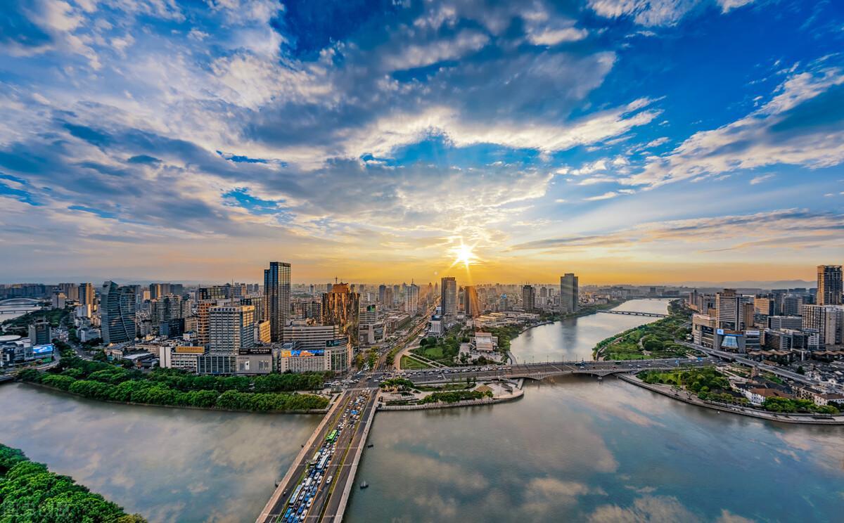 中國物價高的城市排名（中國城市消費前10強出爐）