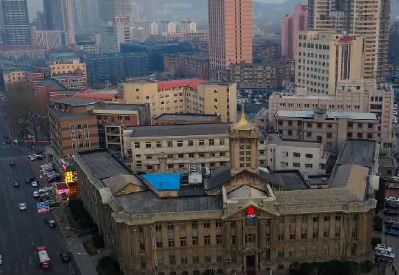 中山廣場(chǎng)的由來(lái)（大連中山廣場(chǎng)的歷史）