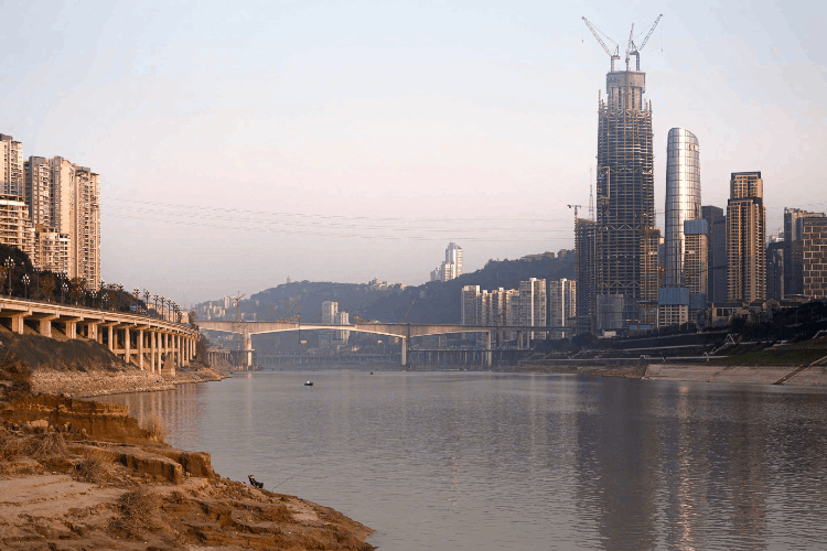 重慶最高建筑(高458米!鏡頭中的重慶在建第一高樓)